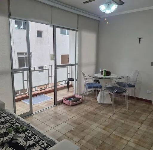 Ap varanda área nobre Enseada Guarujá